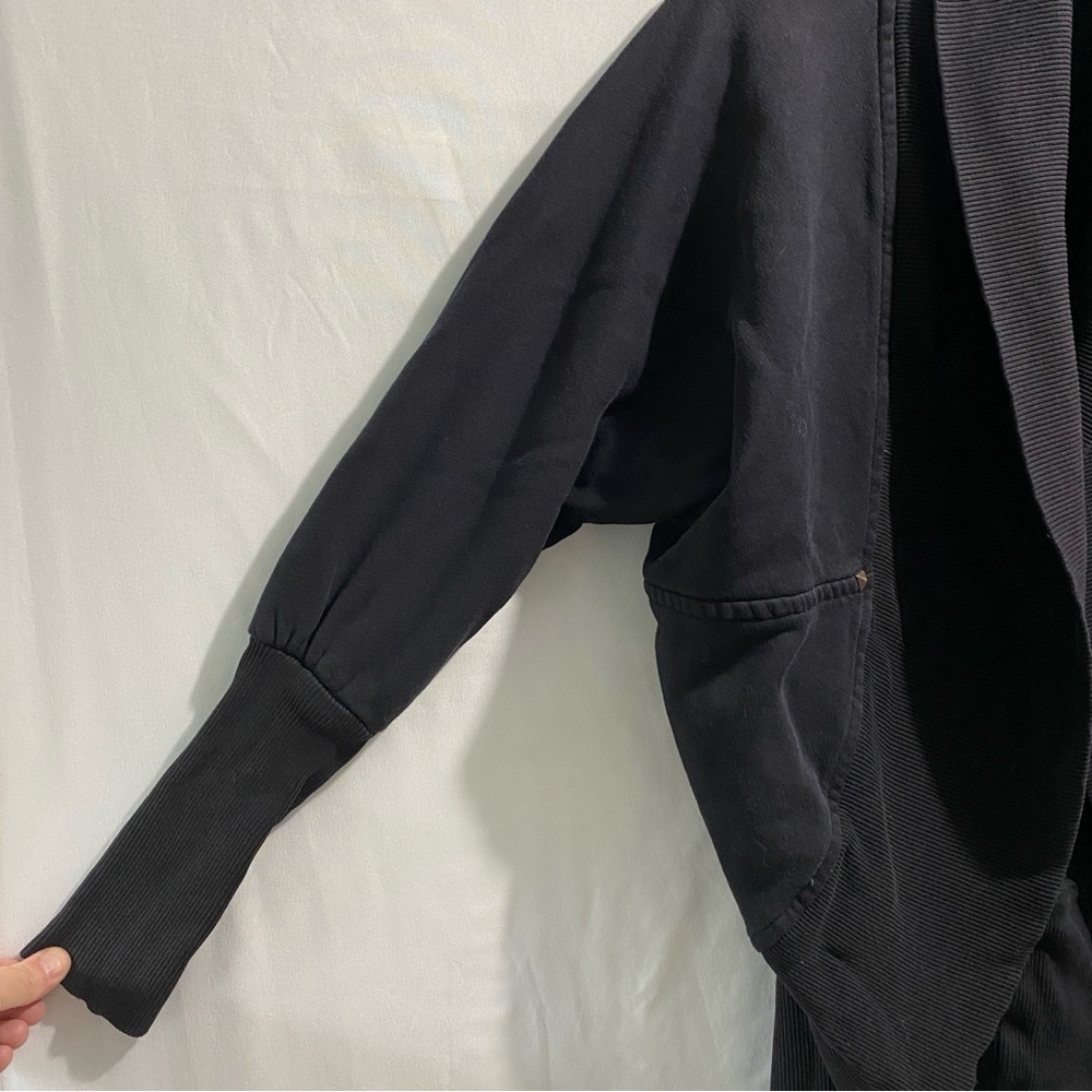 Wilfred Open Front Cocoon Style Black Jacket with Stud accents size Small(9) - Picture 4 of 10